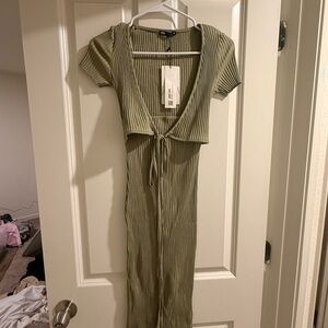 ZARA Ribbed Midi Dress with Tie Front – Olive Green (Size S)